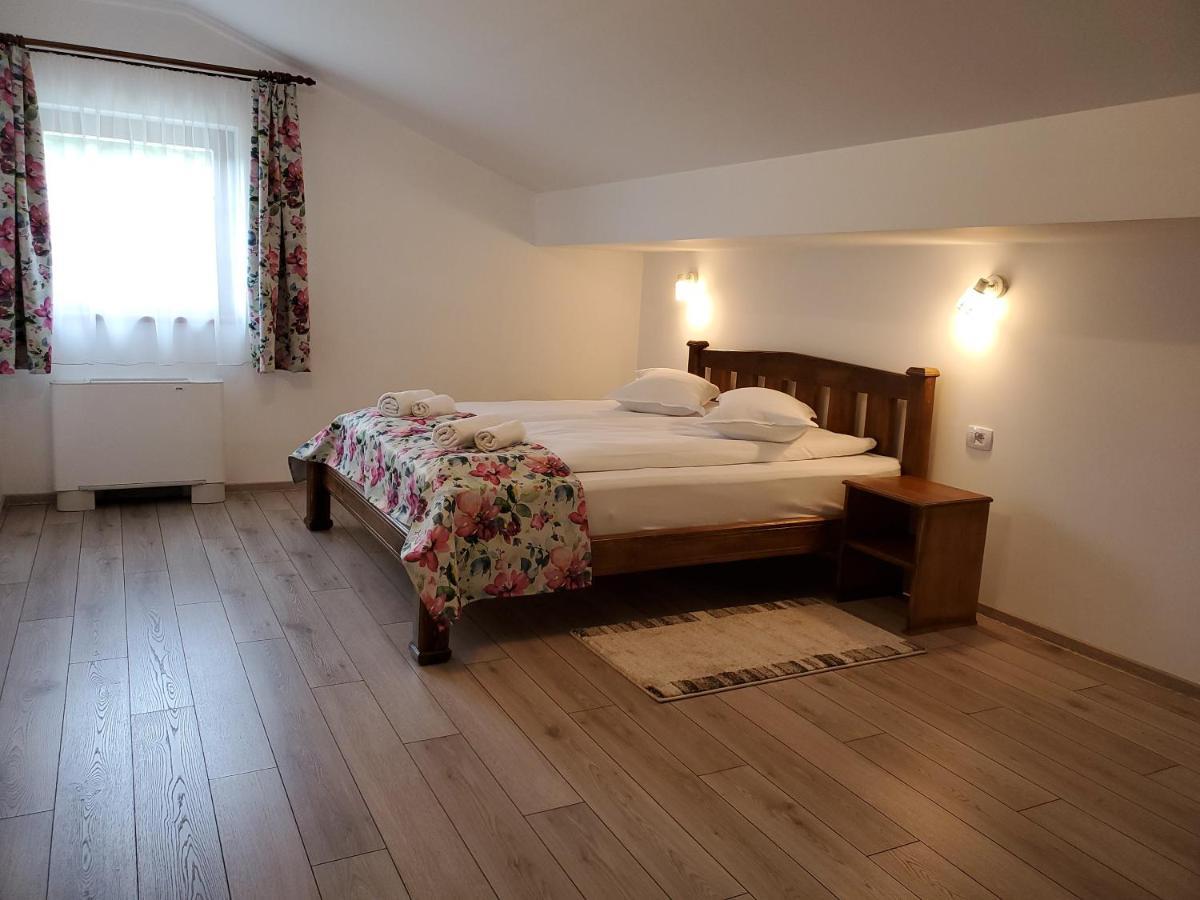 Pensiunea Casa Brancovenilor Sîmbăta de Sus Exteriér fotografie